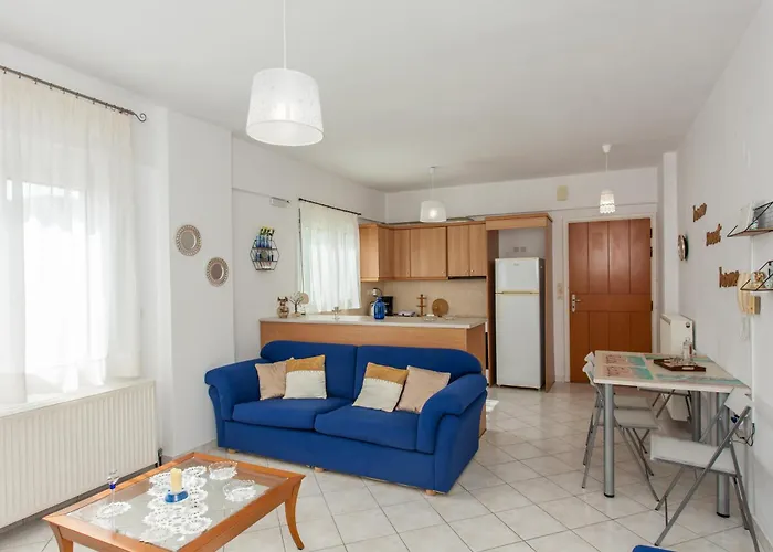 Water Lily By The Sea Ретимно